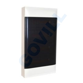 PractiboxS, 4x18, falon kívüli kiselosztó, átlátszó füstszínű ajtóval